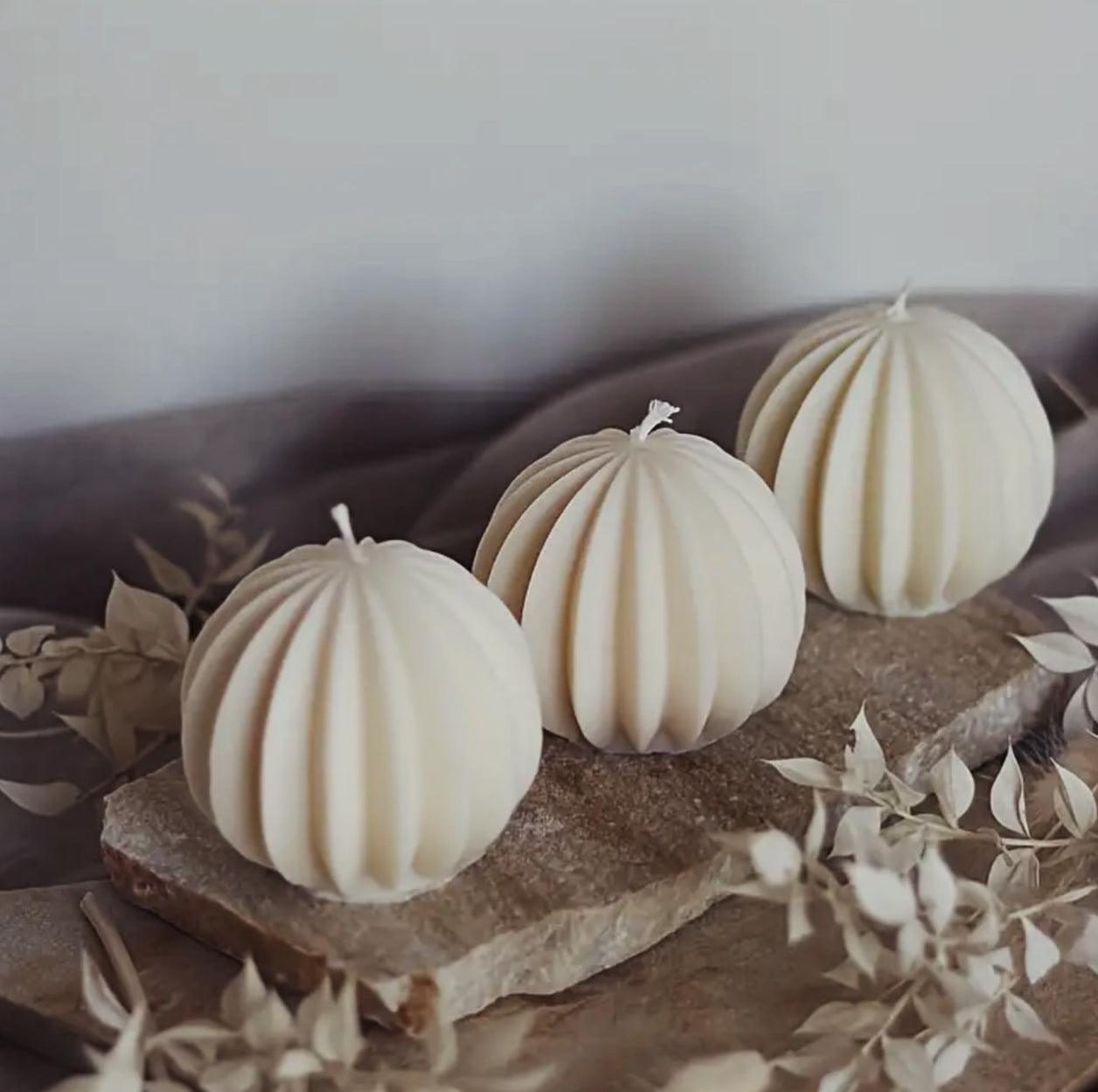 Sfera Candle - Candela Sferica Artigianale Cera Vegetale