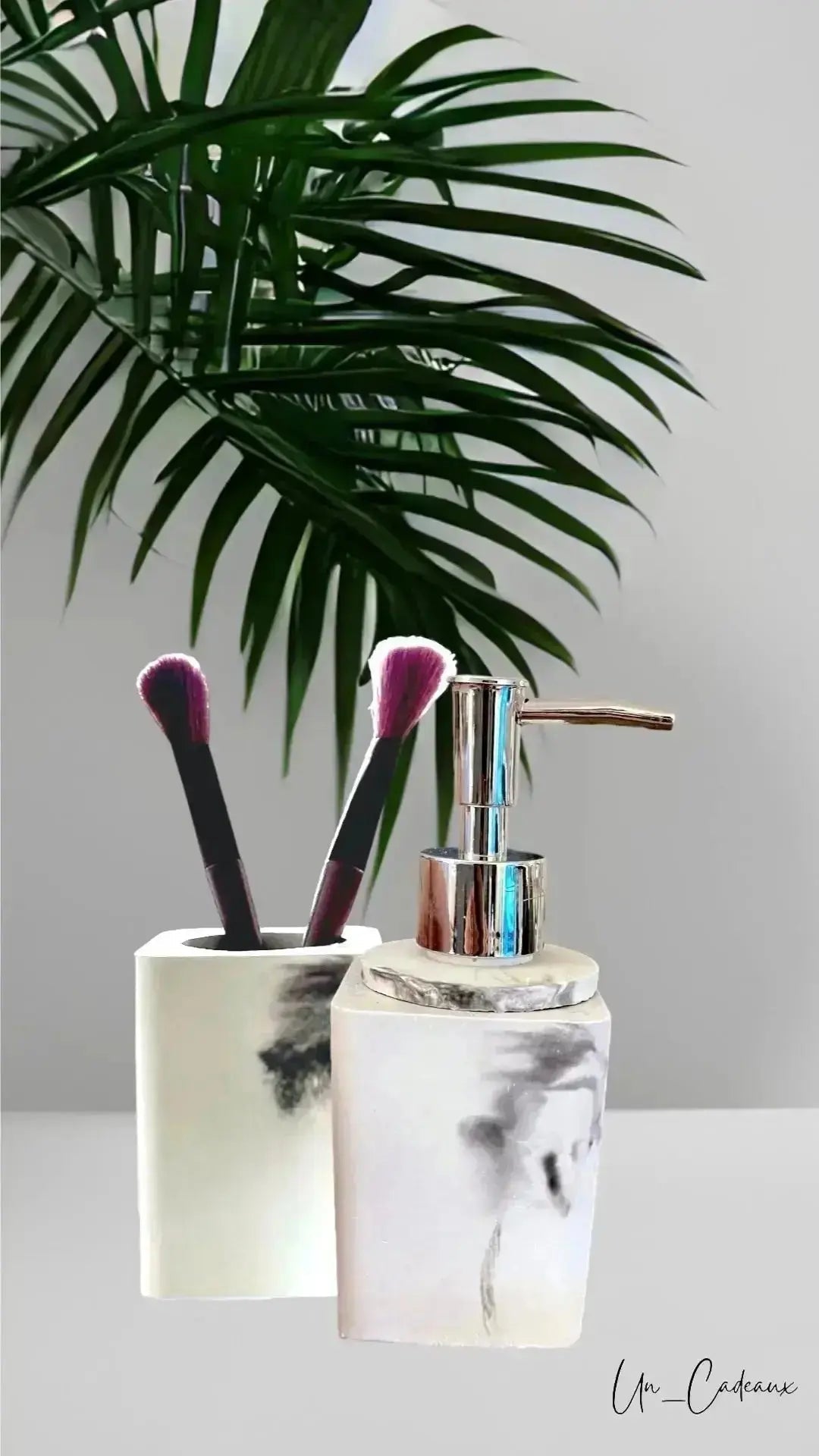 Set lavabo con dispencer e bicchiere - Un_Cadeaux